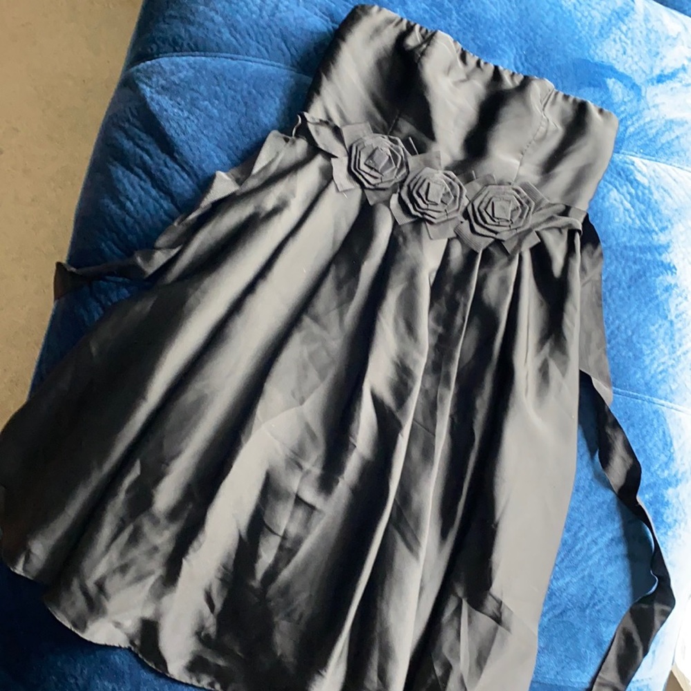 Cocktail/prom little black dress